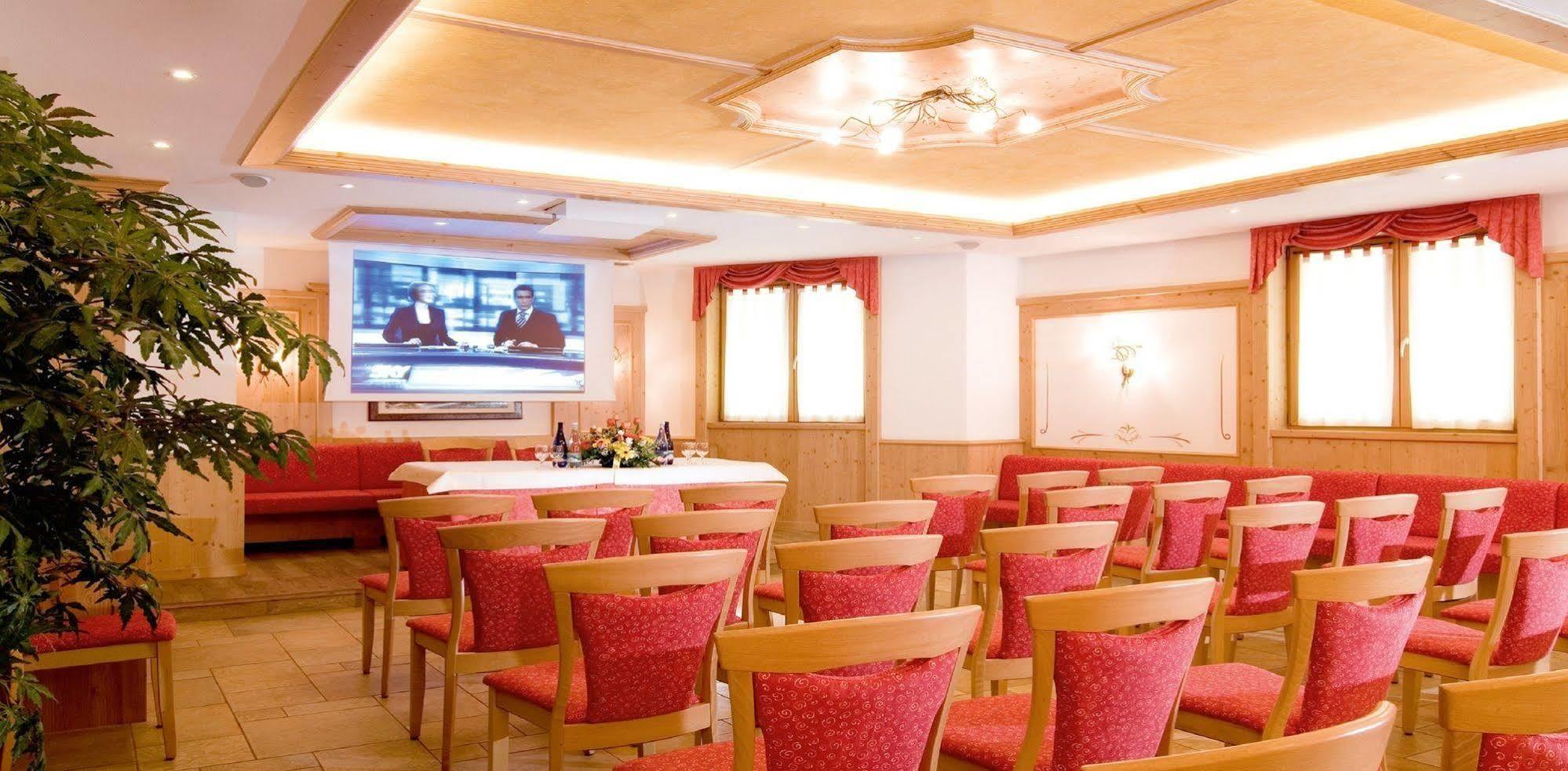 Hotel Ristorante Alla Nave Lavis Zewnętrze zdjęcie
